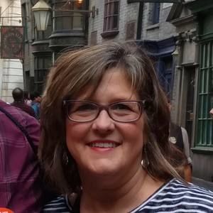 Meet your Posher, Carolyn